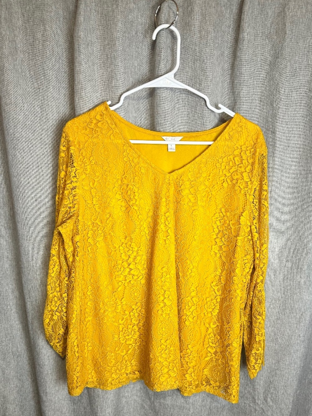 Est 1946 Mustard Yellow Floral Lace V-Neck Blouse Top Size Large